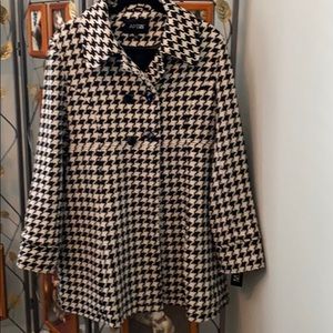 Houndstooth trench coat